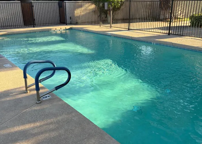 R&r Camelback Getaway *