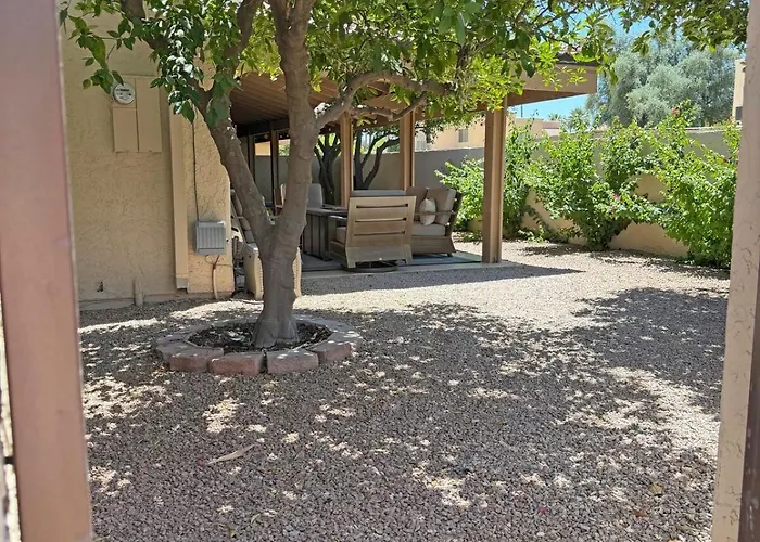 R&r Camelback Getaway *